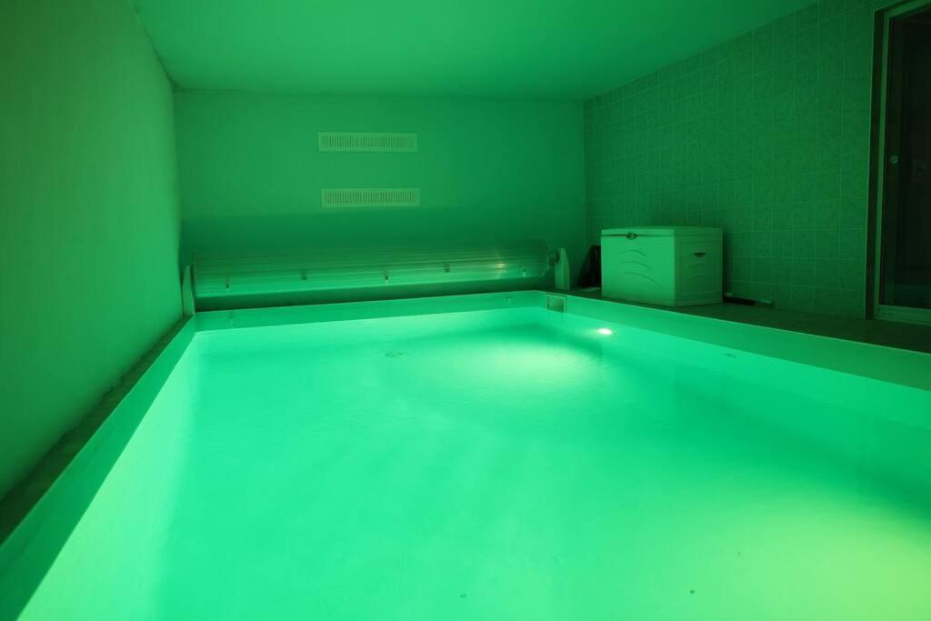 Villa Avec Piscine Interieure Holtzheim المظهر الخارجي الصورة